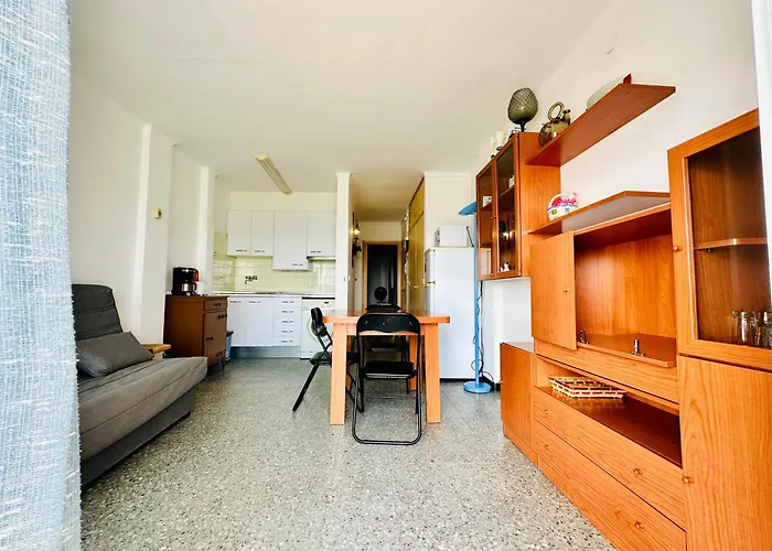 Global Immo 2121 Alexandra Appartement Roses